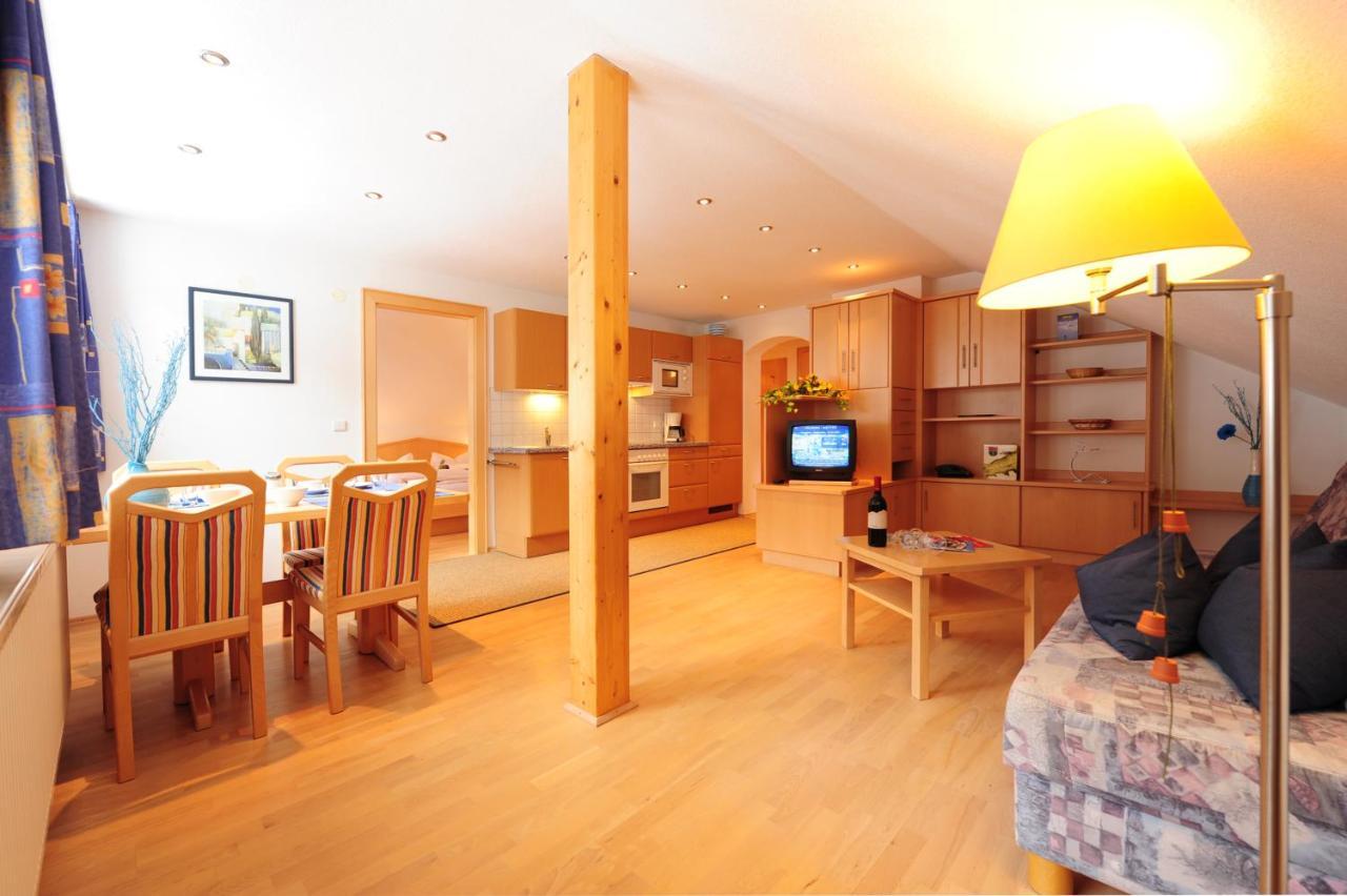 Haus Enzian Bed & Breakfast St. Anton am Arlberg Cameră foto