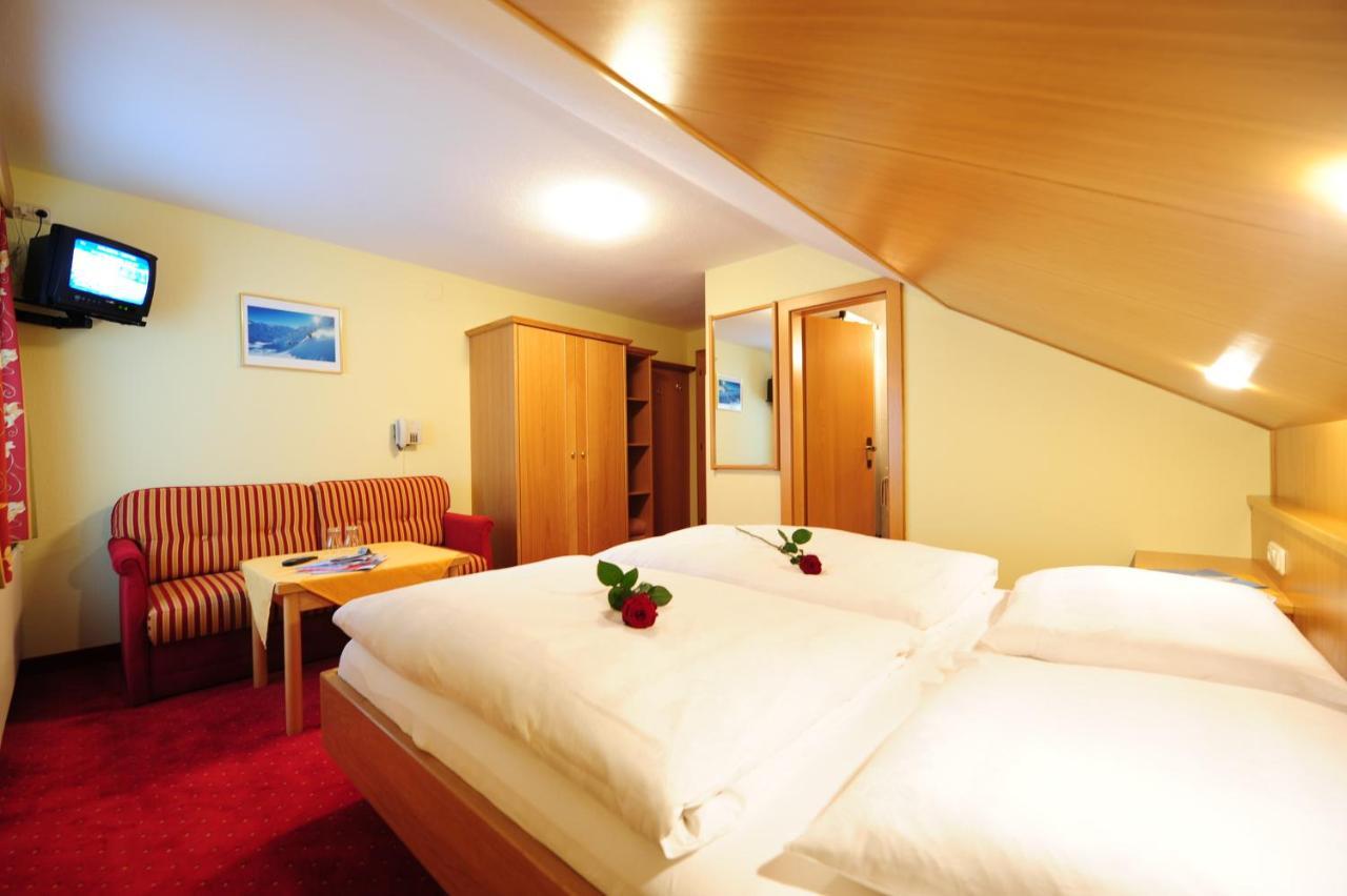 Haus Enzian Bed & Breakfast St. Anton am Arlberg Cameră foto