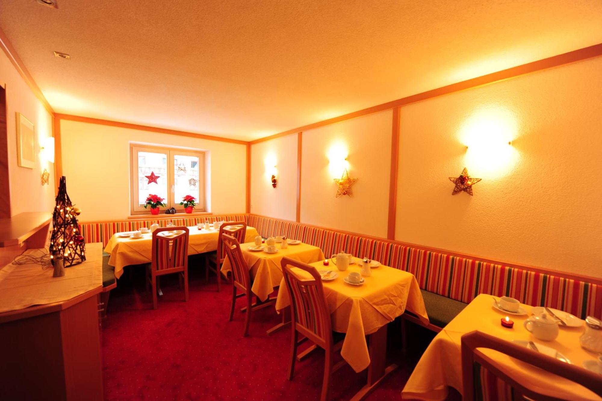 Haus Enzian Bed & Breakfast St. Anton am Arlberg Exterior foto